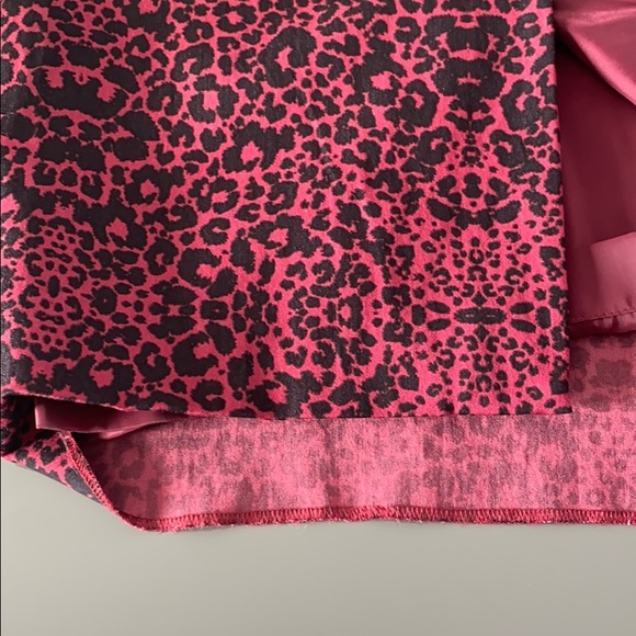 Halogen red leopard pencil skirt - Picture 10 of 13